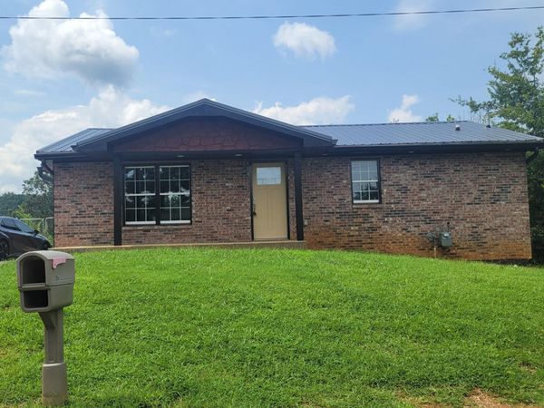 709 8th Street , Newport, TN 37821