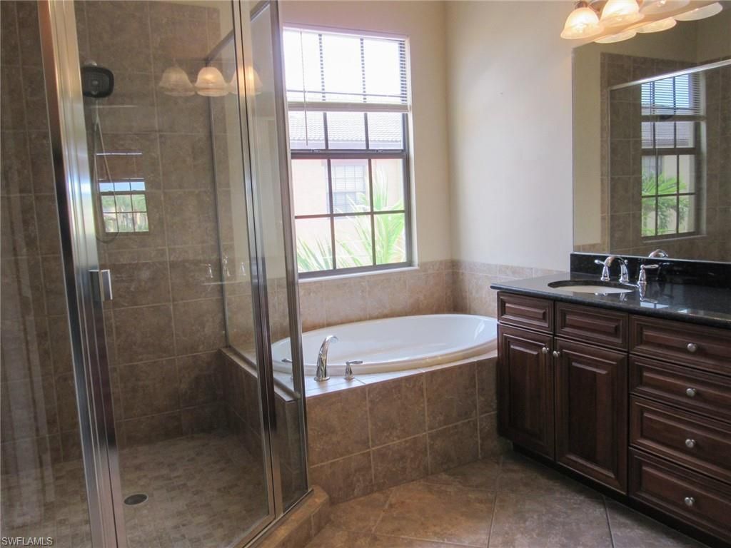 11908 Izarra Way , Unit 7001, Fort Myers, FL 33912 Photo