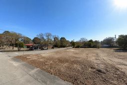 1601 B Ave photo 4