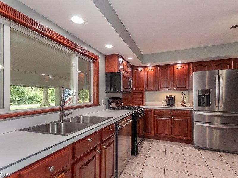 8831 Pine Tree Drive , Macedonia, OH 44056 Photo 10