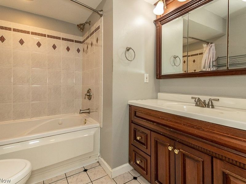 8831 Pine Tree Drive , Macedonia, OH 44056 Photo 20