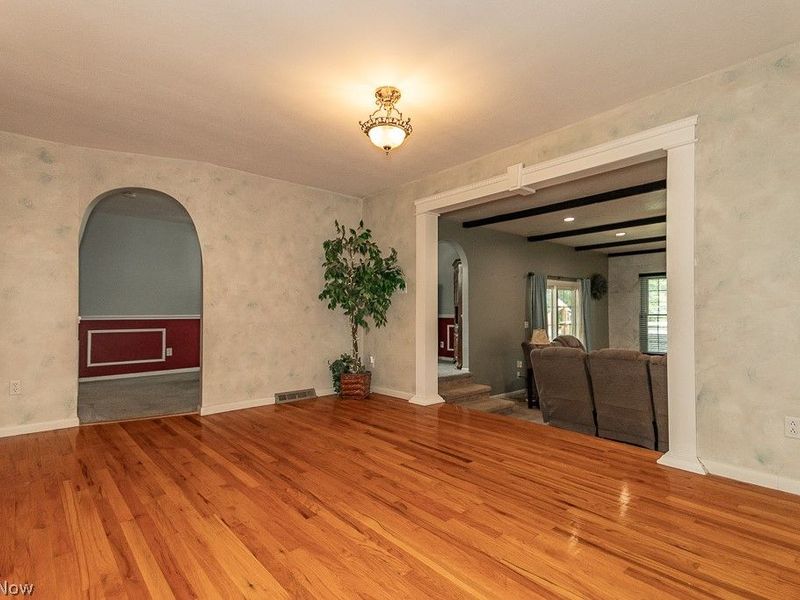 8831 Pine Tree Drive , Macedonia, OH 44056 Photo 5