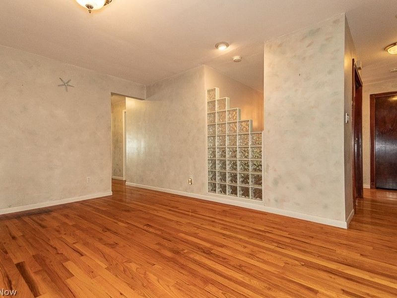 8831 Pine Tree Drive , Macedonia, OH 44056 Photo 6