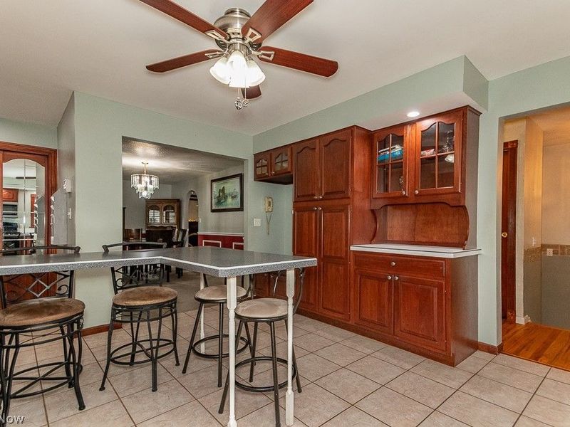8831 Pine Tree Drive , Macedonia, OH 44056 Photo 9