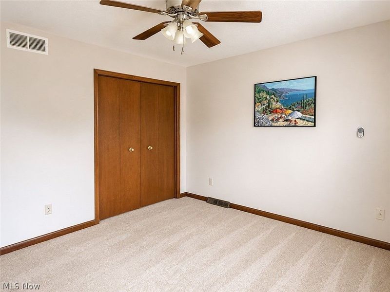 2975 Vincent Drive, Seven Hills, OH 44131 Photo 10
