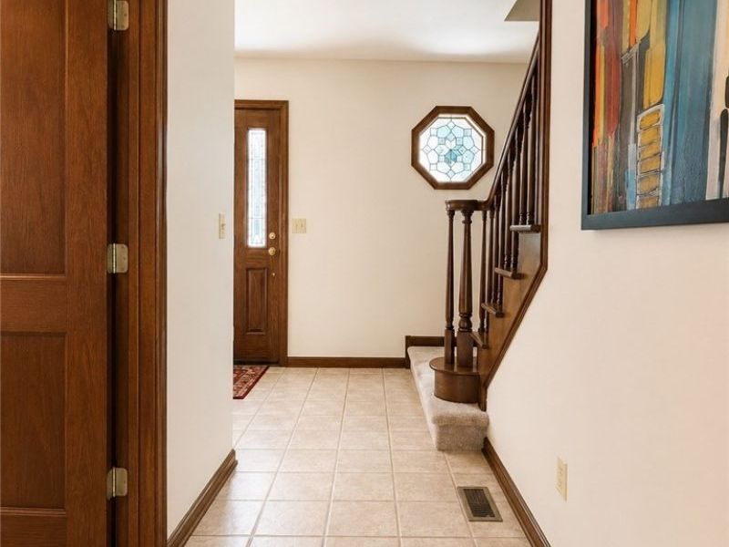 2975 Vincent Drive, Seven Hills, OH 44131 Photo 11