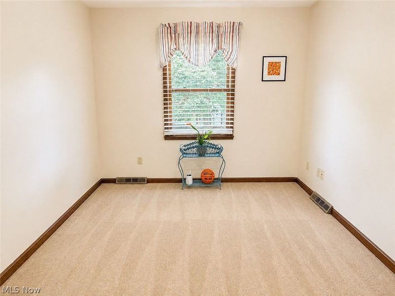 2975 Vincent Drive, Seven Hills, OH 44131 Photo 22