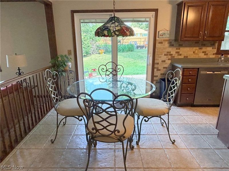 2975 Vincent Drive, Seven Hills, OH 44131 Photo 24