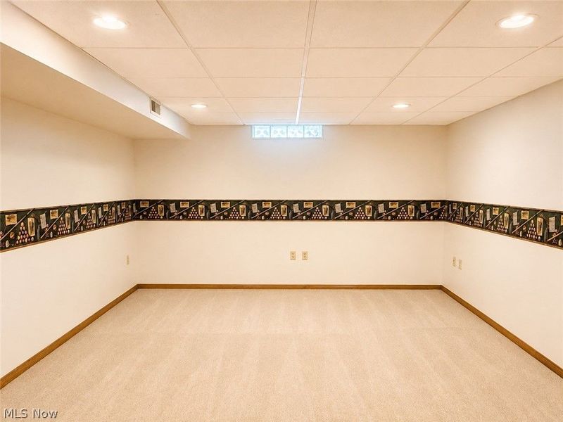 2975 Vincent Drive, Seven Hills, OH 44131 Photo 27