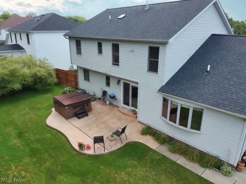 2975 Vincent Drive, Seven Hills, OH 44131 Photo 8