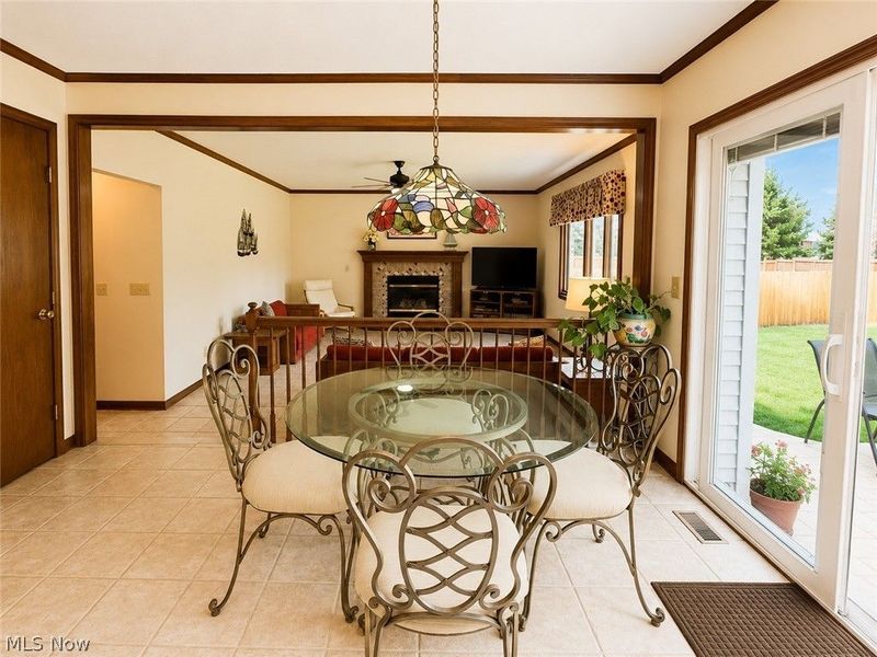2975 Vincent Drive, Seven Hills, OH 44131 Photo 9