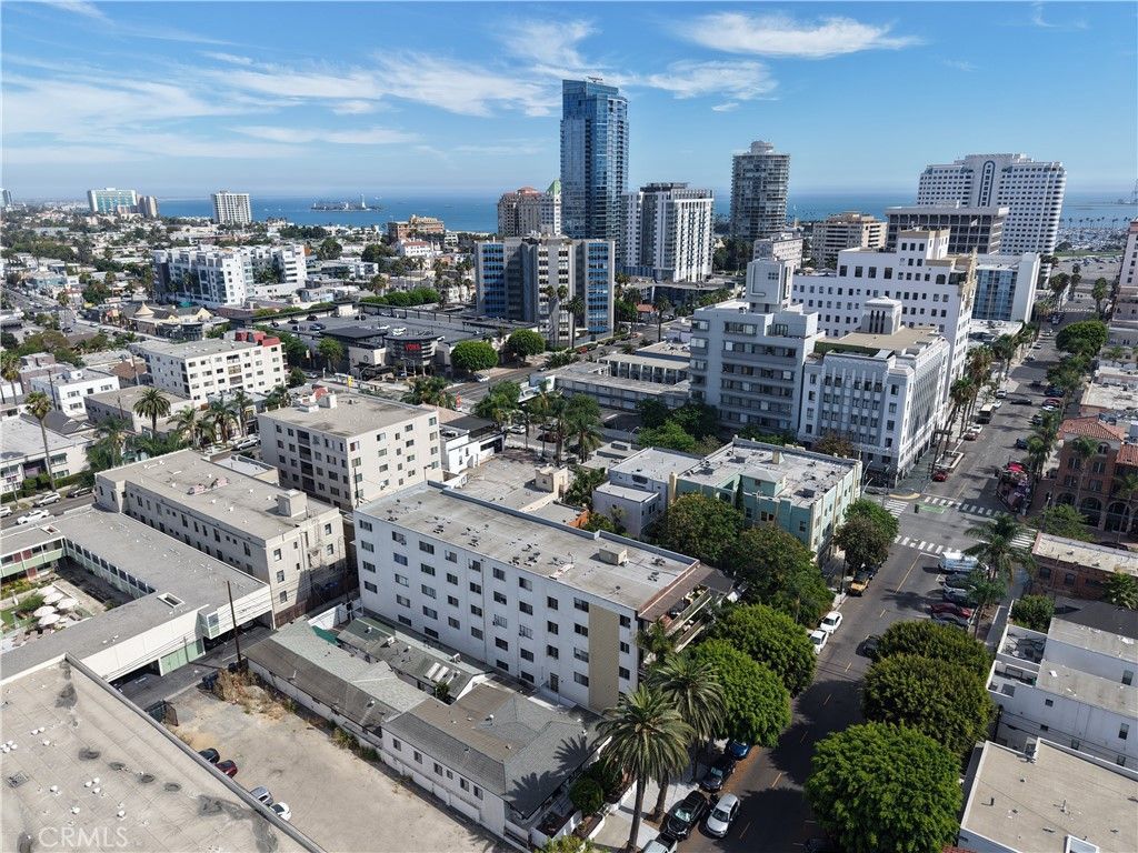 230 Linden Avenue, Unit 504, Long Beach, CA 90802 Main Photo