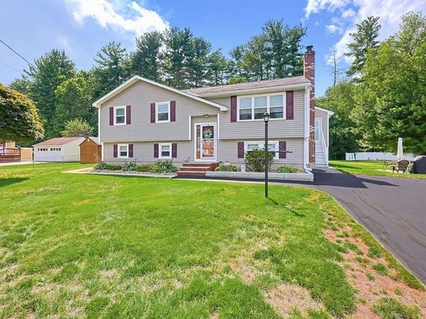19 Bellflower Rd, Billerica, MA 01821