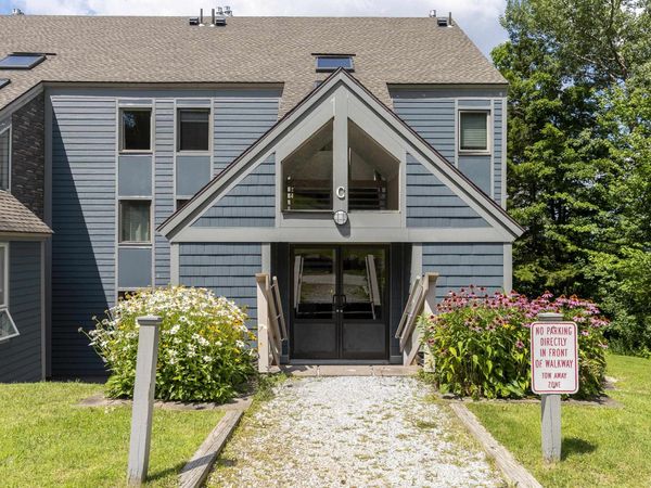 697 East Mountain Road, Killington, VT 05751