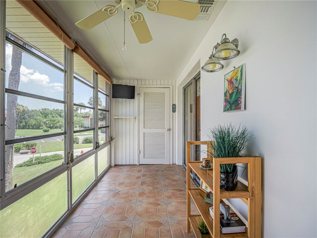 50 Woodland Drive, Unit 202, Vero Beach, FL 32962 Photo