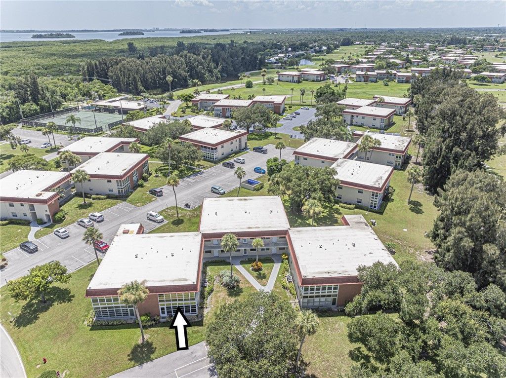 50 Woodland Drive, Unit 202, Vero Beach, FL 32962 Photo