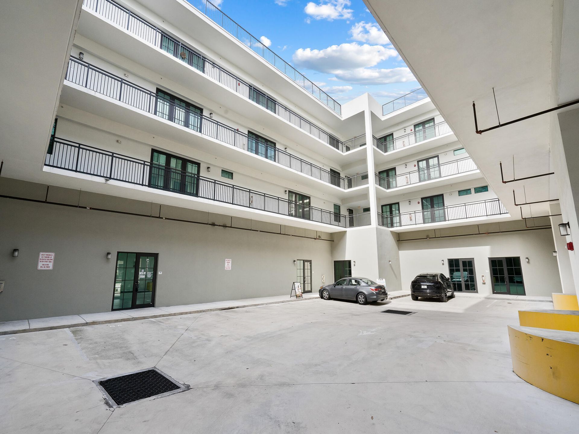 4100 SW 64th Avenue, Unit 400, Davie, FL 33314 Photo