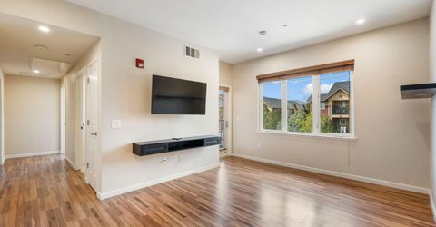 1450 Idlewild Drive, Unit 933, Reno, NV 89509 Photo