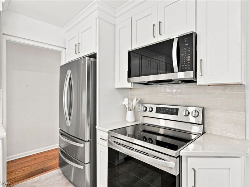 4274 W 202, Fairview Park, OH 44126 Photo 21