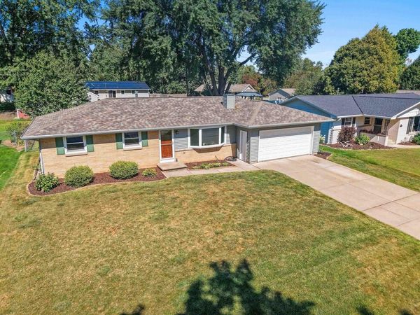 1016 CHANTEL STREET, Green Bay, WI 54304