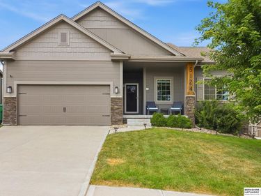 5124 N 180th Avenue, Elkhorn, NE 68022