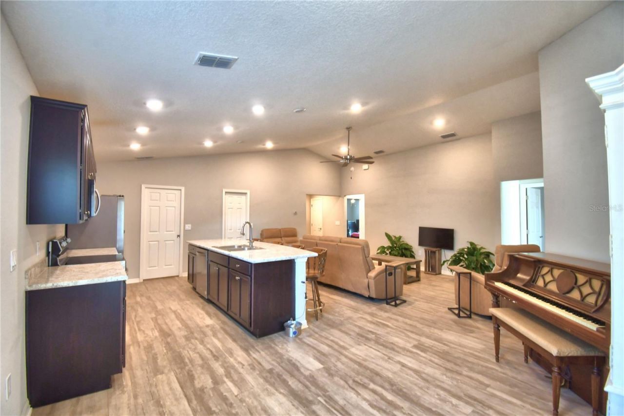 1390 Mezzavalle Way , Auburndale, FL 33823 Photo