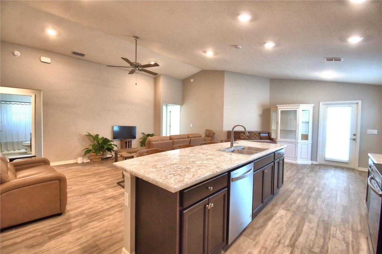 1390 Mezzavalle Way , Auburndale, FL 33823 Photo