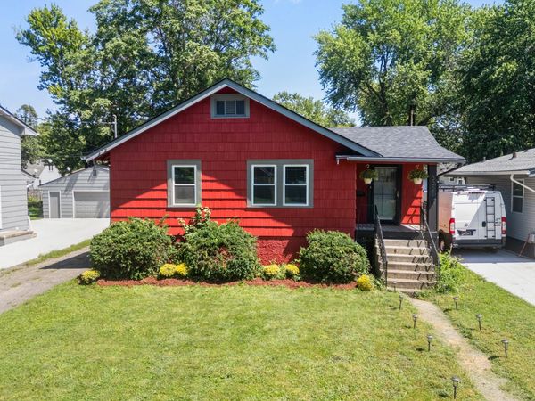 3021 49th Street , Des Moines, IA 50310