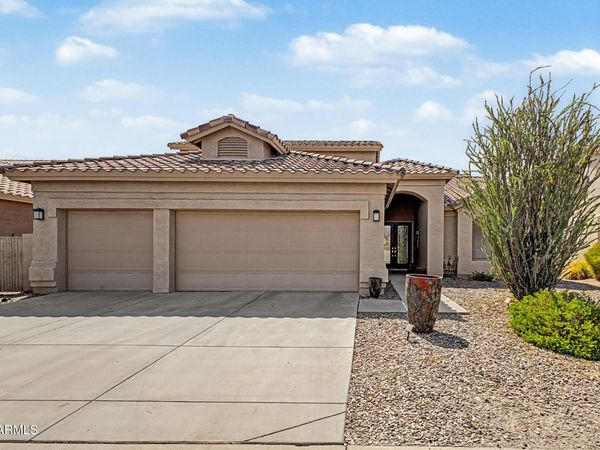 25102 S LAKEWAY Drive, Sun Lakes, AZ 85248