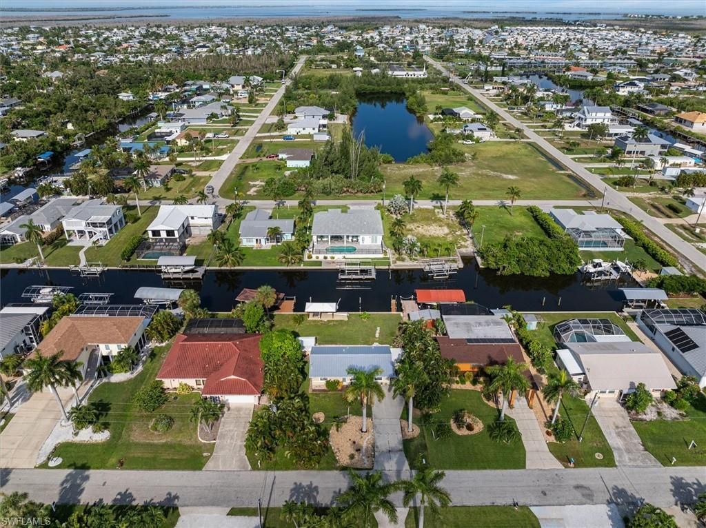 2727 Sanderling Ct, Saint James City, FL 33956 Photo