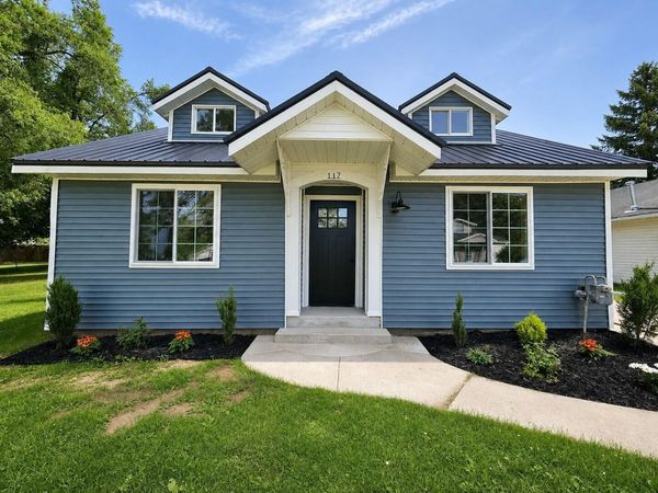 117 Oliver Drive, Houghton Lake, MI 48629