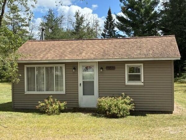 10220 N Finley Lake Avenue, Harrison, MI 48625