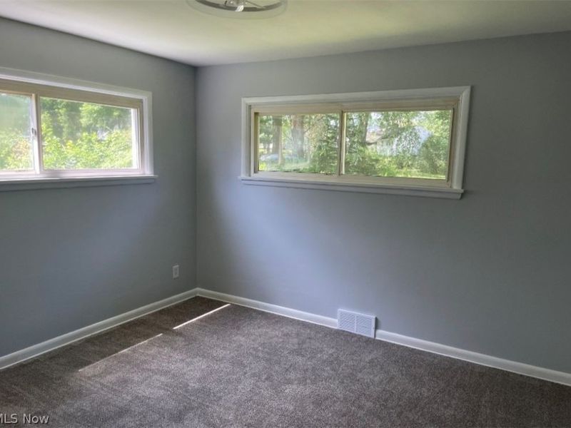 3364 Glen Oaks Drive, Youngstown, OH 44511 Photo 14