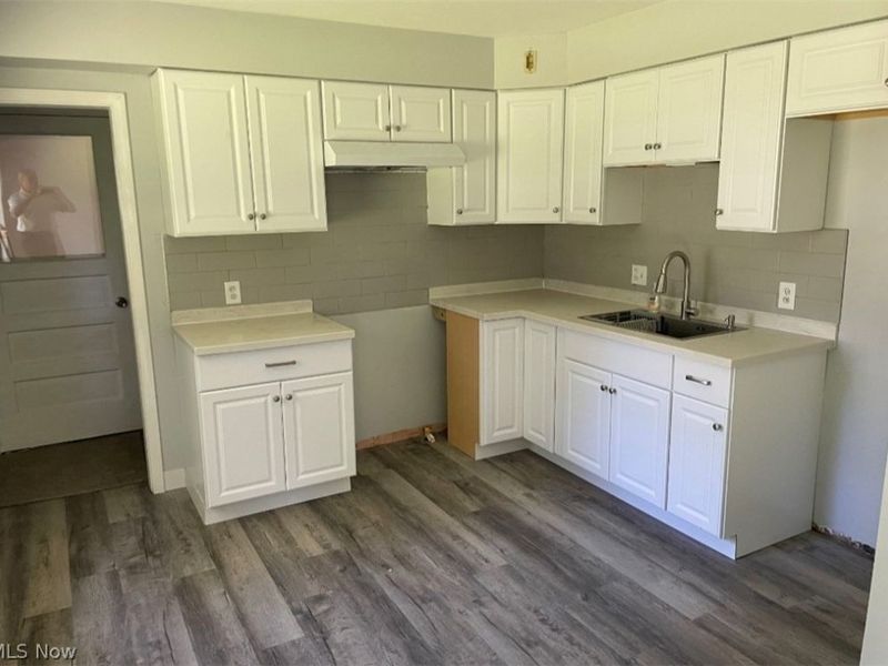 3364 Glen Oaks Drive, Youngstown, OH 44511 Photo 9