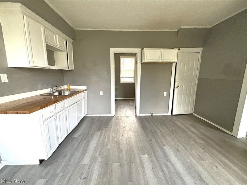 4501 Hyde Avenue, Cleveland, OH 44109 Photo 3