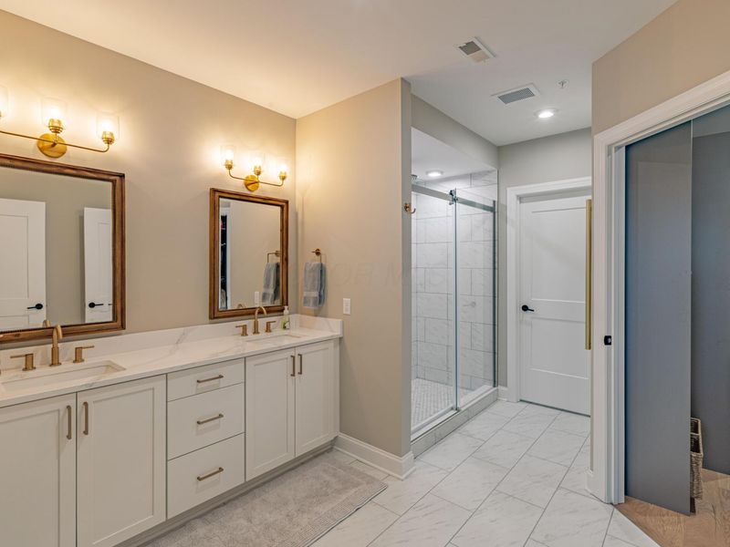 5211 Highpointe Lakes Drive , Unit 103, Westerville, OH 43081 Photo 14