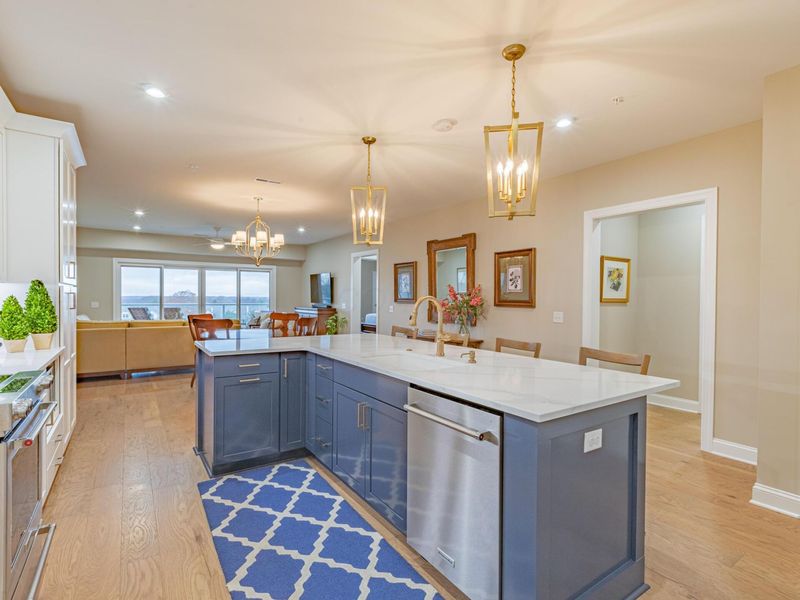 5211 Highpointe Lakes Drive , Unit 103, Westerville, OH 43081 Photo 5
