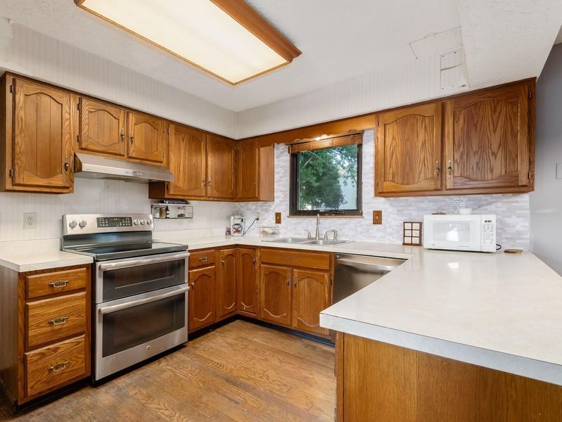 204 Brookhill Drive, Gahanna, OH 43230 Photo 5