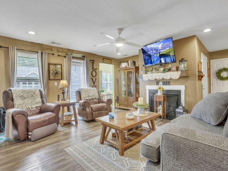 1361 Epworth Forest Drive, Lancaster, OH 43130 Photo 14