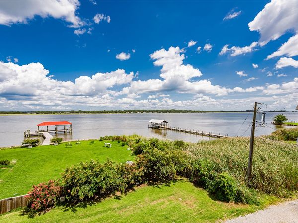 525 2nd Street , West Point, VA 23181