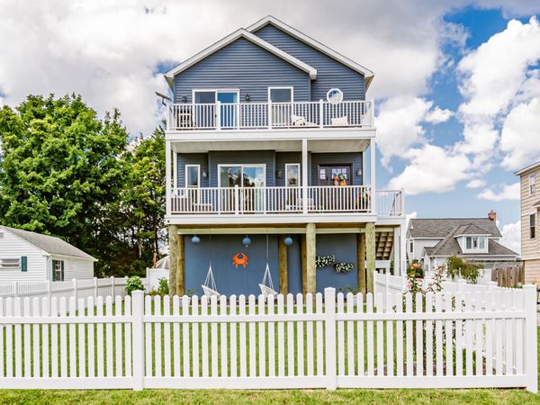 525 2nd Street, West Point, VA 23181