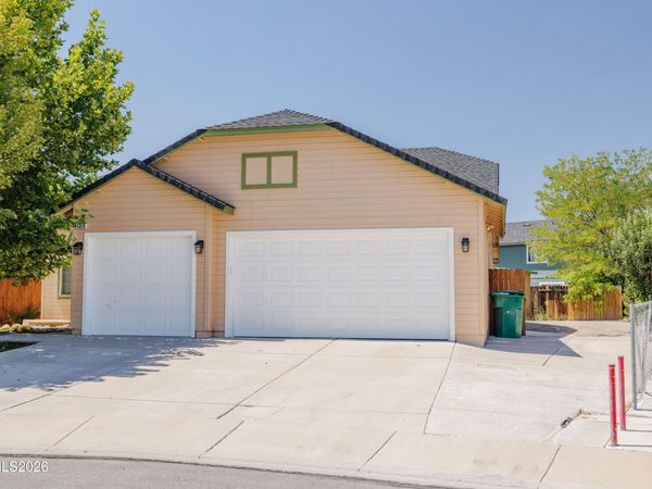 5016 Colina Court, Sparks, NV 89436