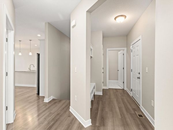 9655 Crowning Drive, West Des Moines, IA 50266