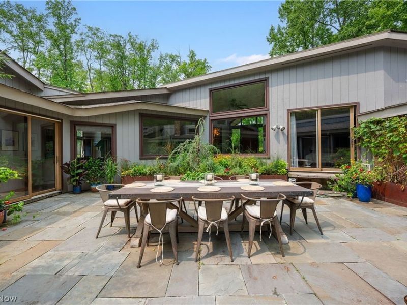 8995 Knotty Pine Lane , Chardon, OH 44024 Photo 3