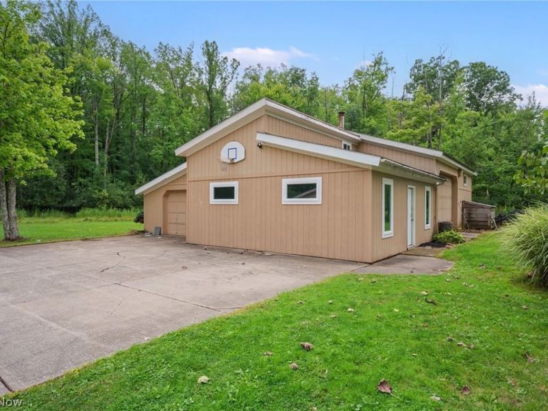 8995 Knotty Pine Lane , Chardon, OH 44024 Photo 41