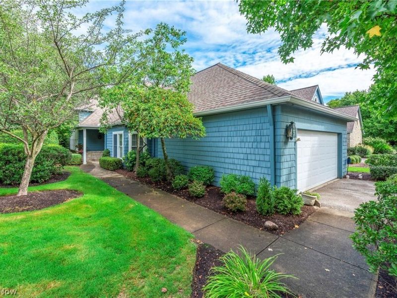 26 Haskell Drive, Bratenahl, OH 44108 Photo 1