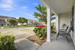 1282 Harvester Circle photo 4