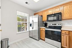 1282 Harvester Circle photo 4