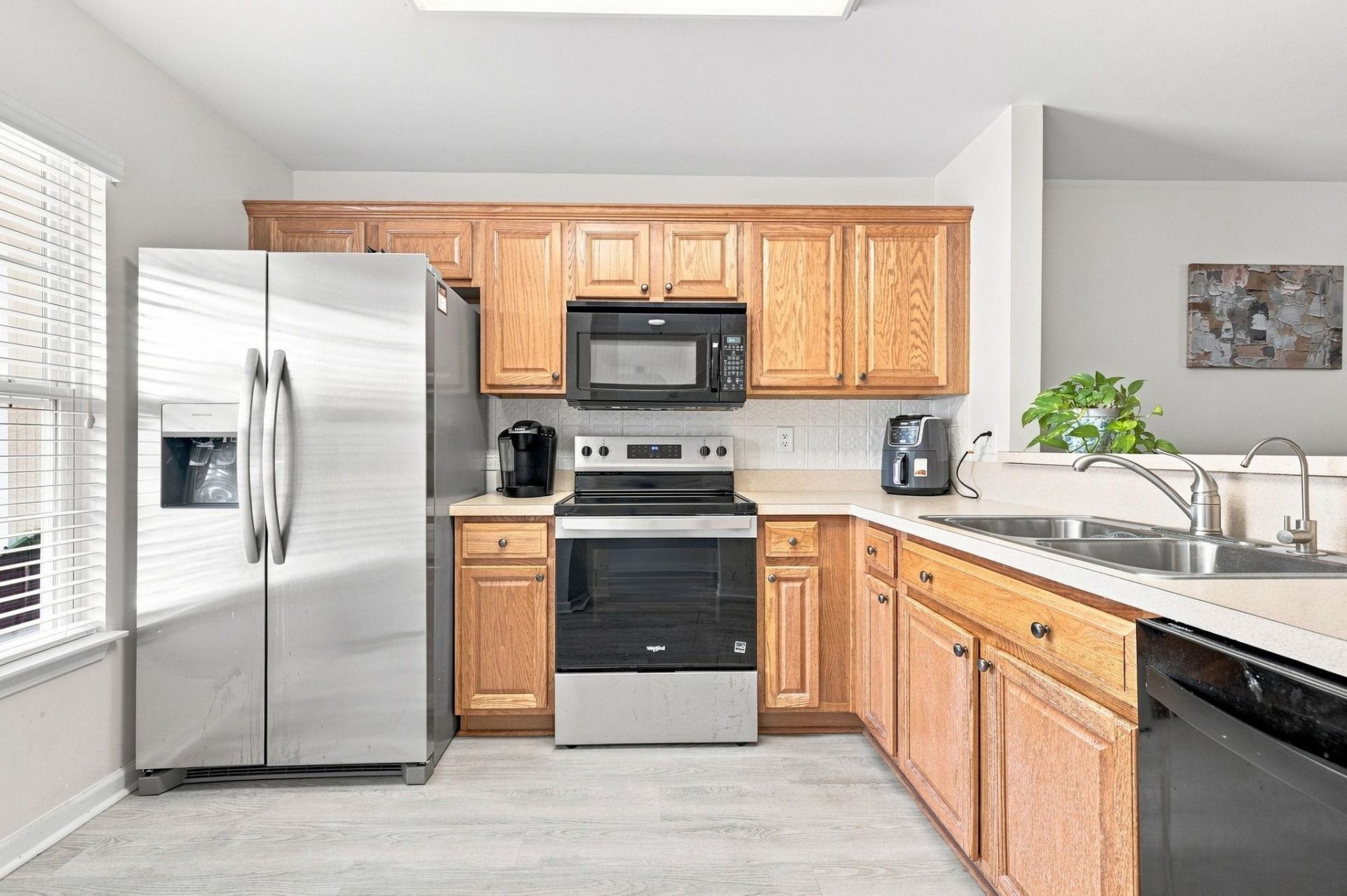 1282 Harvester Circle Photo 5