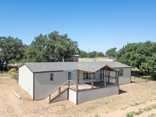 821 Ranch Road 261, Buchanan Dam, TX 78609